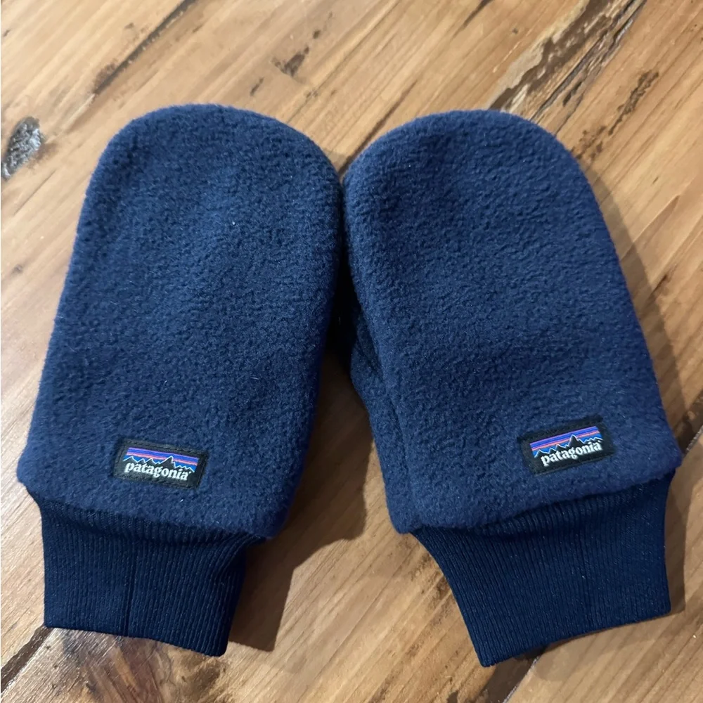 Patagonia Dark Blue Fleece Mittens - Picture 1 of 1